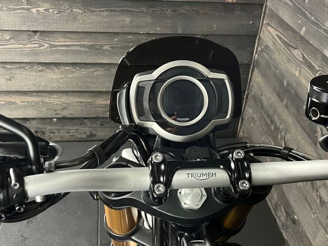 triumph - scrambler-1200-xe