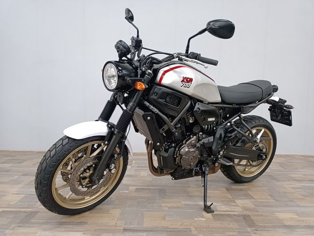 yamaha - xsr-700-xtribute