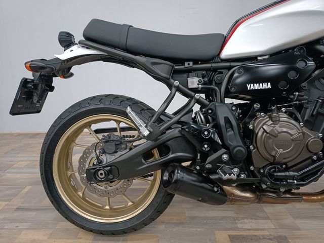 yamaha - xsr-700-xtribute