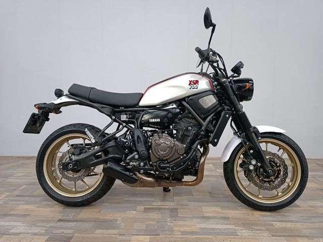 yamaha - xsr-700-xtribute