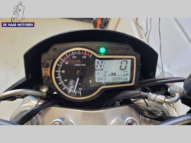 suzuki - gsr-750