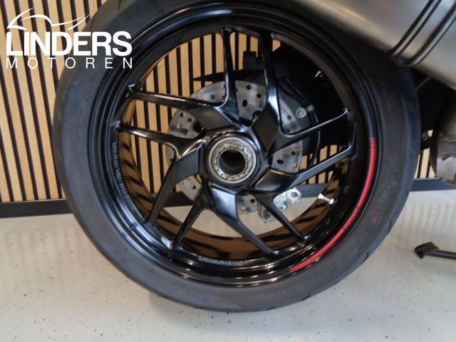 ducati - multistrada-1200-s-touring