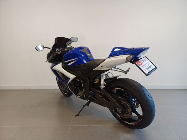 suzuki - gsx-r-750