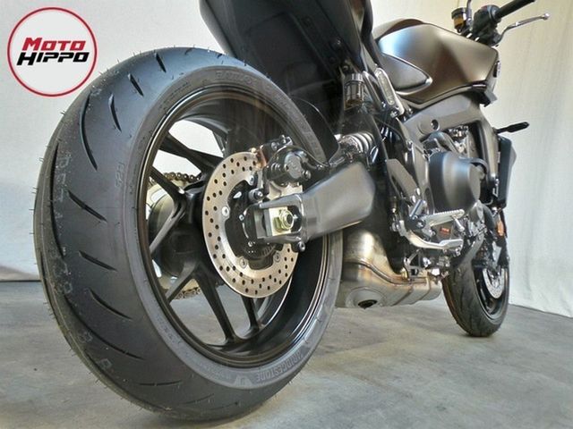 yamaha - mt-09-y-amt