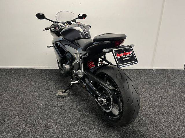 triumph - daytona-660