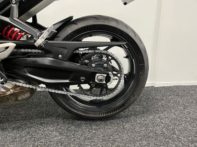 triumph - daytona-660