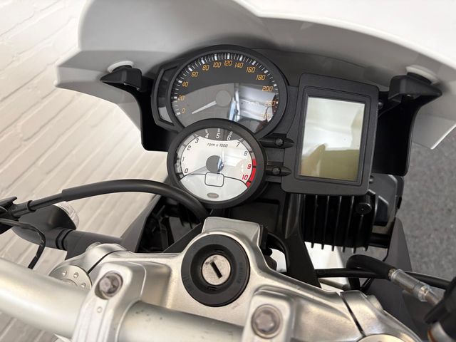 bmw - f-800-r