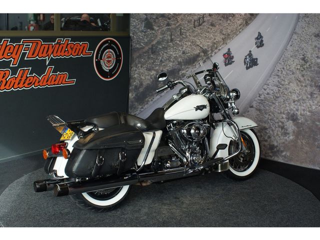 harley-davidson - road-king-classic-flhrci