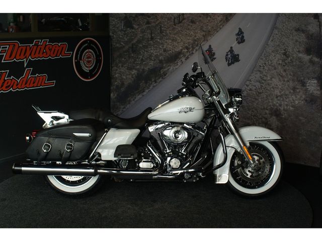 harley-davidson - road-king-classic-flhrci