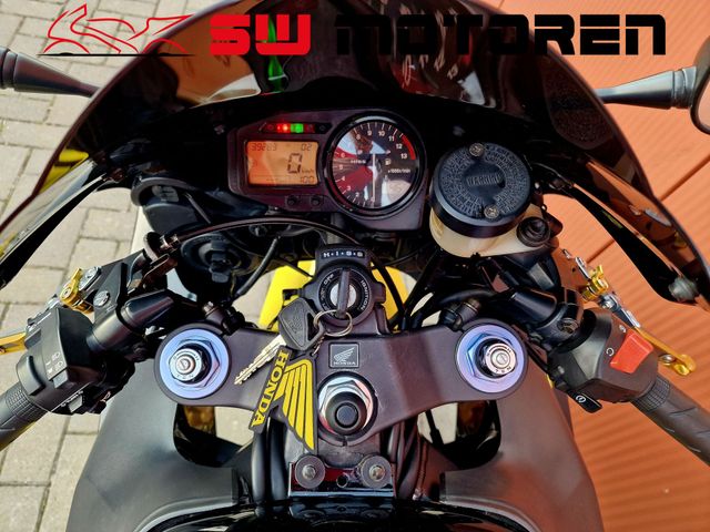 honda - cbr-900-rr-fireblade