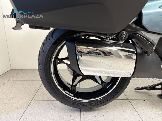 bmw - r-1300-rt