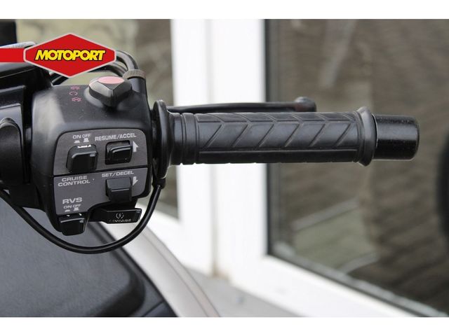 honda - gl-1800-goldwing