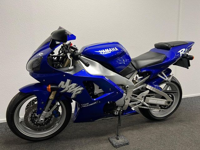 yamaha - yzf-r1