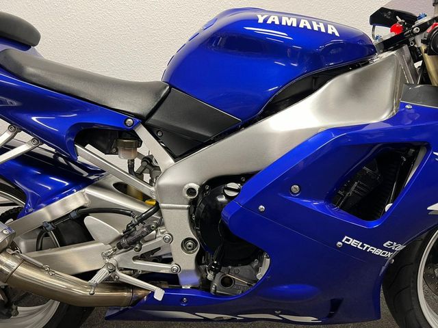 yamaha - yzf-r1