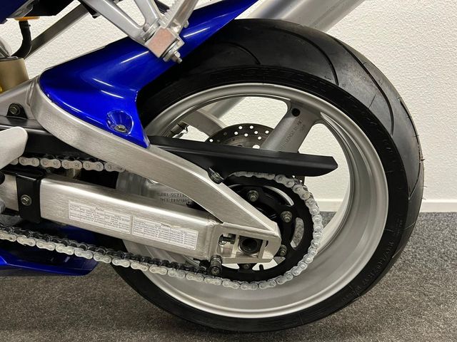 yamaha - yzf-r1
