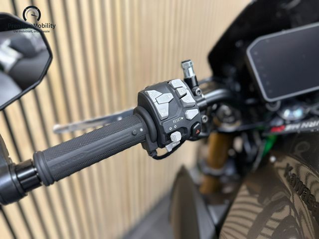 kawasaki - z900-se-performance