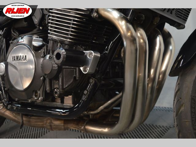 yamaha - xjr-1300