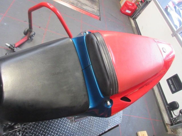 honda - cbr-900-rr-fireblade