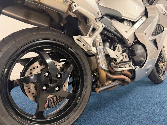 honda - vfr-800-fi-vtec