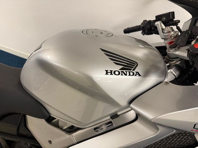 honda - vfr-800-fi-vtec
