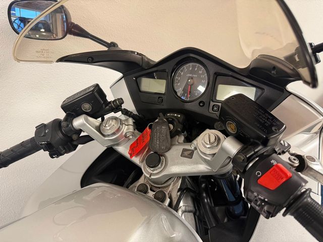 honda - vfr-800-fi-vtec