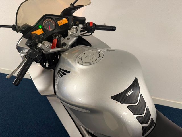 honda - vfr-800-fi-vtec
