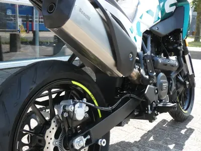 BENELLI BKX 300 S – foto 4