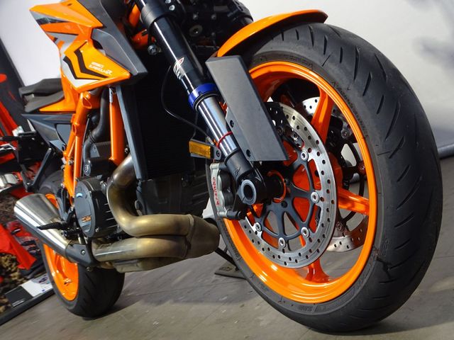 ktm - 1290-super-duke-r