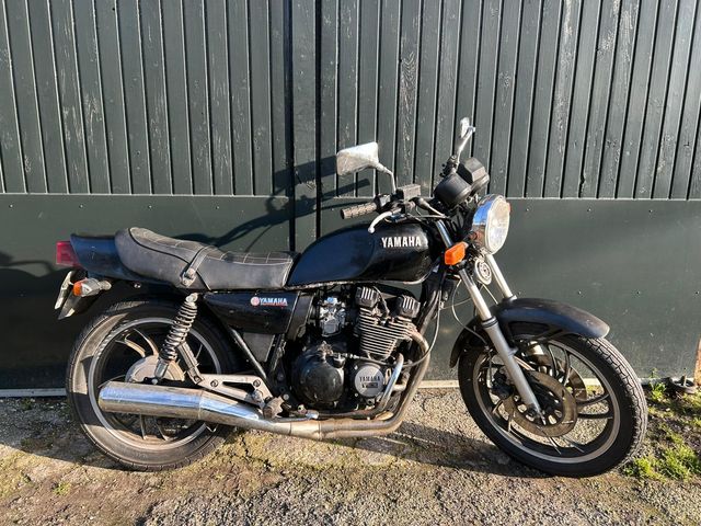 yamaha - xj-550