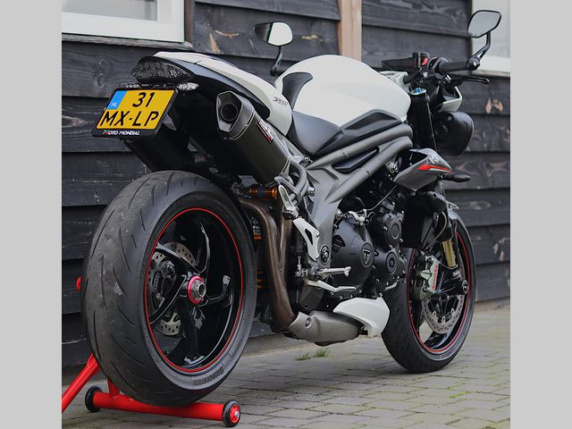 triumph - speed-triple-rs