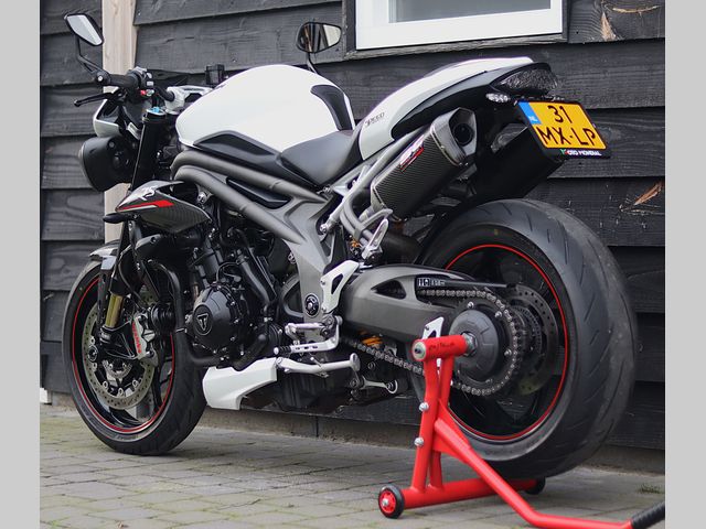 triumph - speed-triple-rs