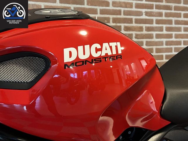 ducati - monster-696