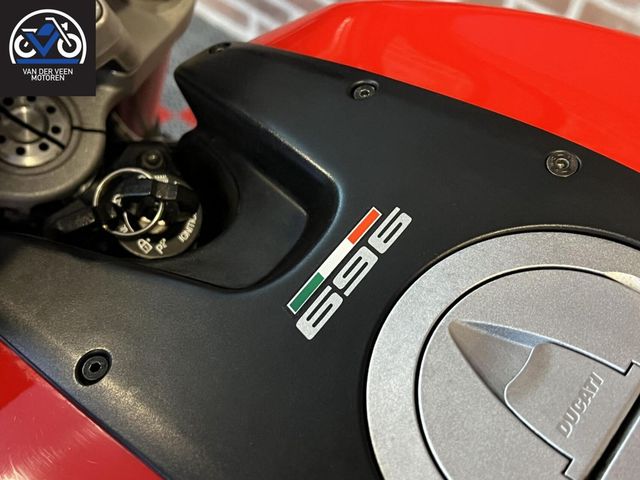 ducati - monster-696