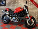 DUCATI MONSTER 696