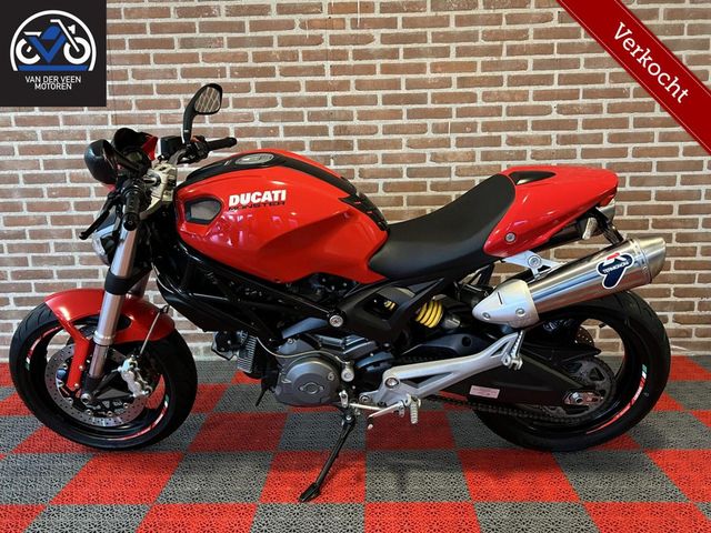 ducati - monster-696