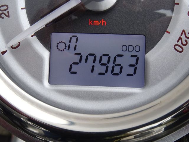 triumph - thruxton-1200-r