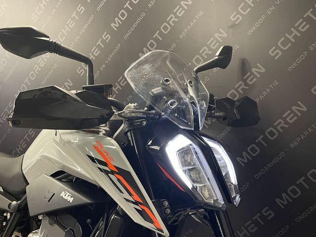 ktm - 790-duke