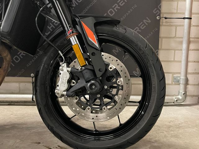 ktm - 790-duke