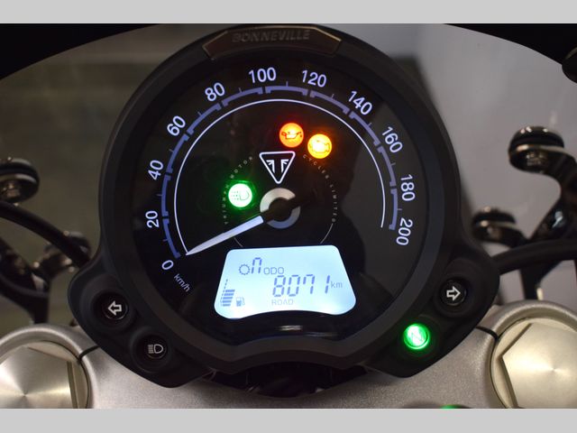 triumph - bonneville-speedmaster-goldline