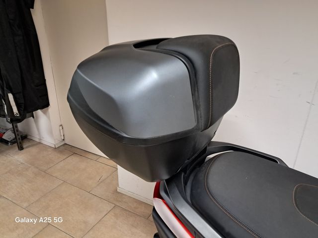 piaggio - mp3-530-hpe-advance-exlusive