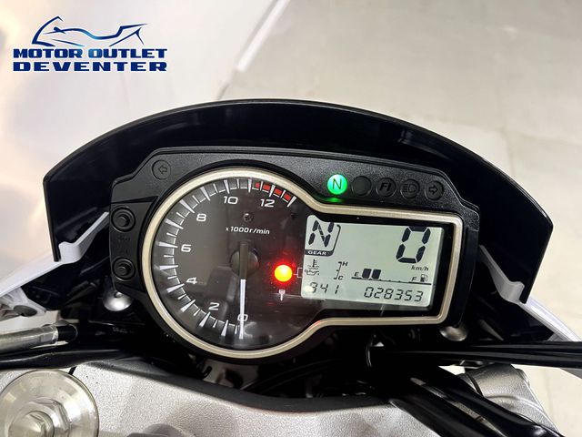 suzuki - gsr-750