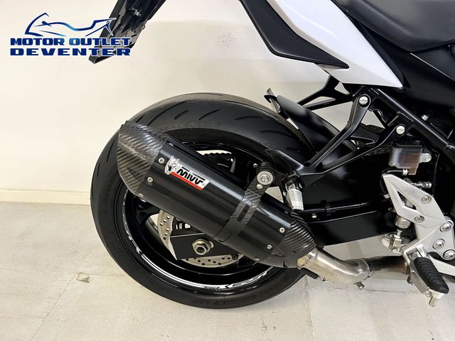 suzuki - gsr-750