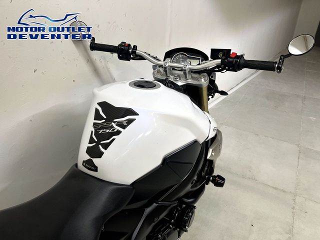 suzuki - gsr-750
