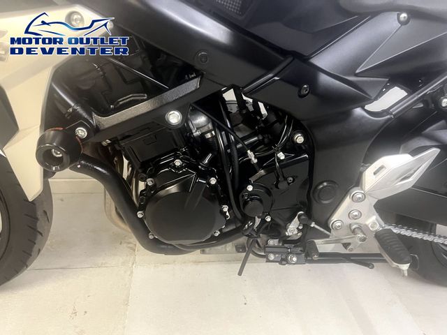 suzuki - gsr-750