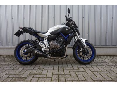 YAMAHA MT 07 – foto 4