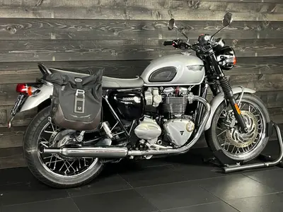 TRIUMPH BONNEVILLE  T 120 – foto 3