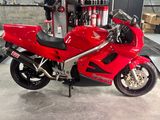 HONDA VFR 750 F