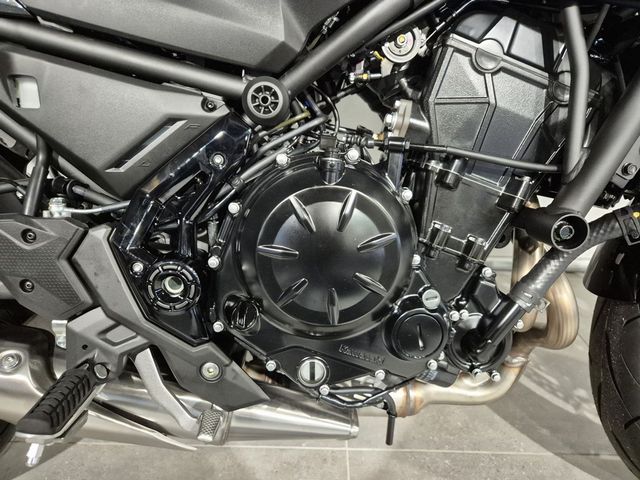 kawasaki - z650-s