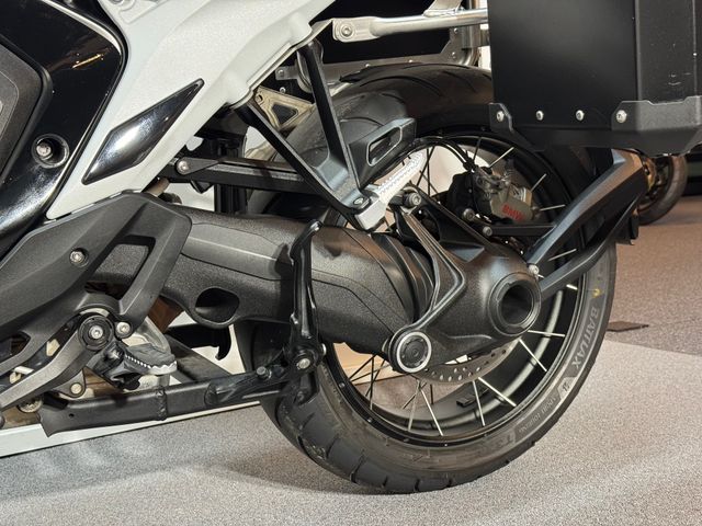 bmw - r-1300-gs-trophy