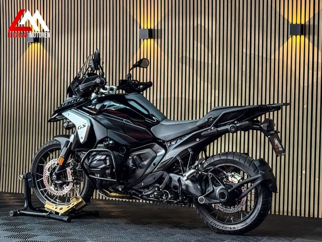 bmw - r-1300-gs-triple-black